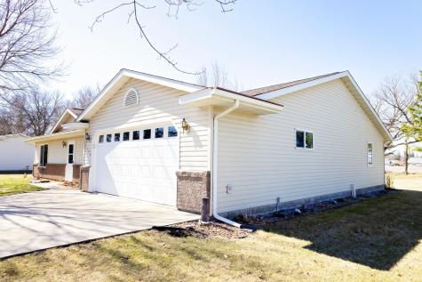 1104 Van Dyke Road NW Alexandria MN 56308