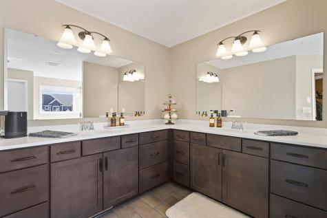 4377 Parkview Circle Anoka MN 55303