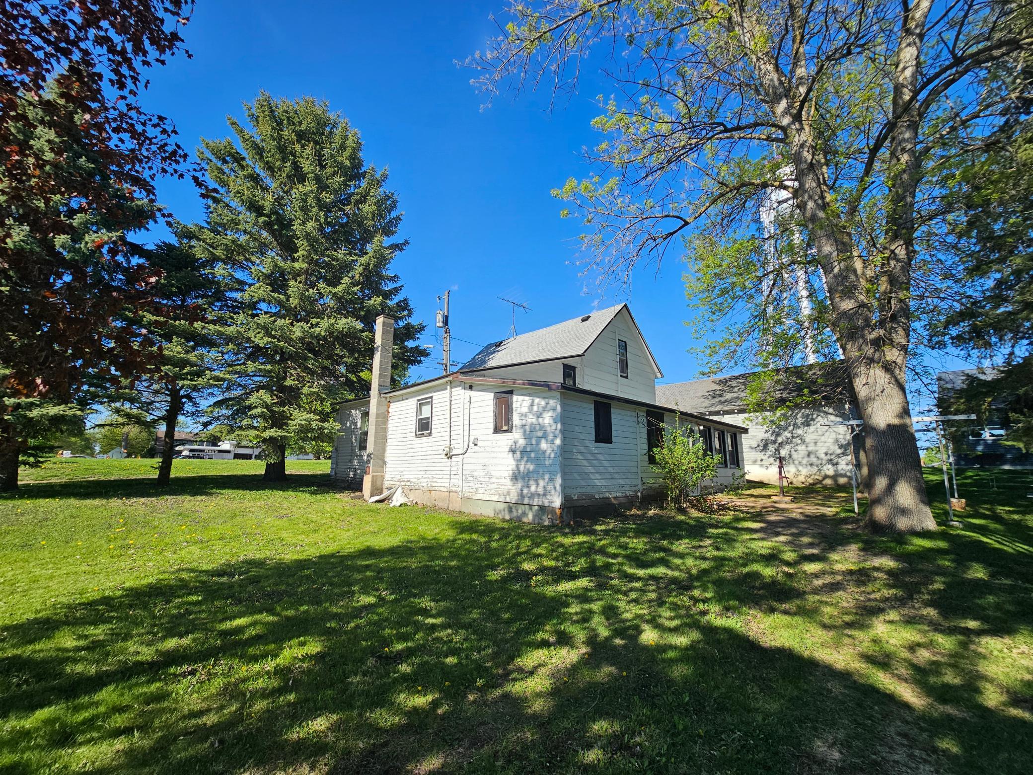 124 Park Avenue SW Silver Lake MN 55381