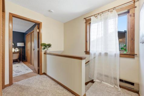 2011 Park Boulevard S Fargo ND 58103
