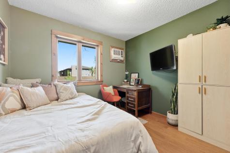 2011 Park Boulevard S Fargo ND 58103