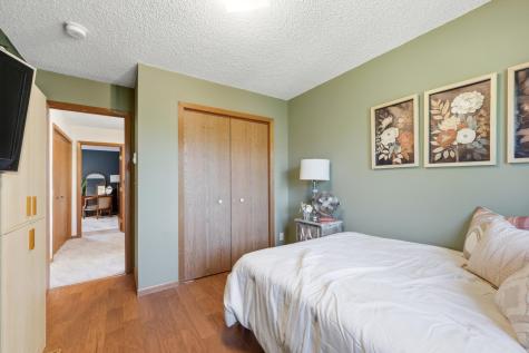 2011 Park Boulevard S Fargo ND 58103