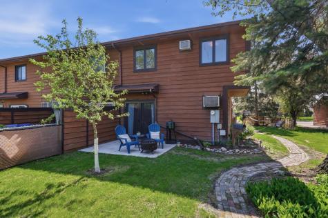 2011 Park Boulevard S Fargo ND 58103