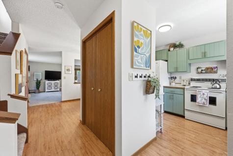 2011 Park Boulevard S Fargo ND 58103