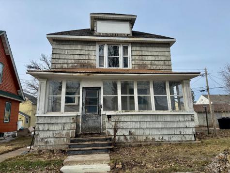505 8 1/2 Street S Virginia MN 55792