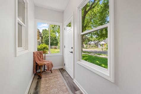3712 Orchard Avenue N Robbinsdale MN 55422