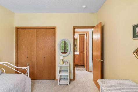 13122 Evermoor Parkway Apple Valley MN 55124