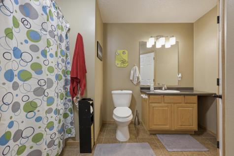 3545 42nd Avenue S Fargo ND 58104
