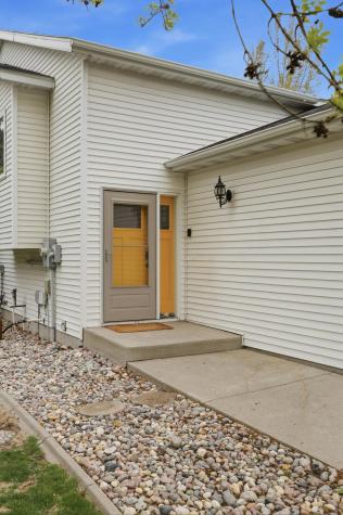 3545 42nd Avenue S Fargo ND 58104