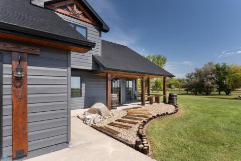 635 20th Street NE Thompson ND 58278