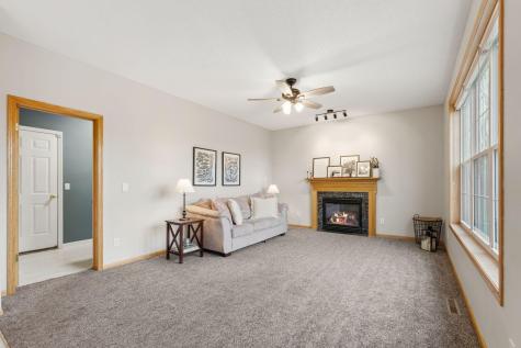 3941 94th Avenue N Brooklyn Park MN 55443