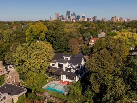 1910 Knox Avenue S Minneapolis MN 55403