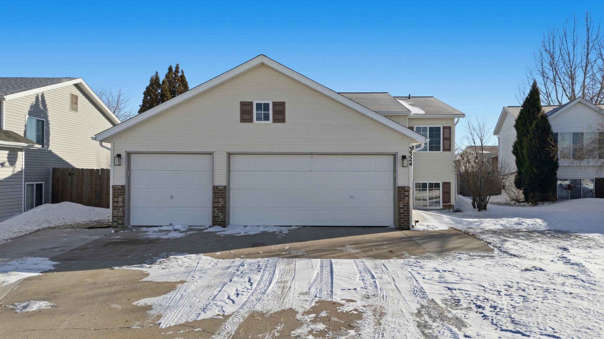 3324 39th Avenue S Fargo ND 58104