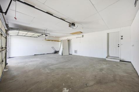 3324 39th Avenue S Fargo ND 58104