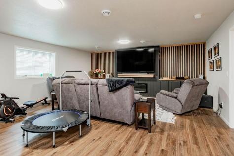 2409 Harbor Lane W West Fargo ND 58078