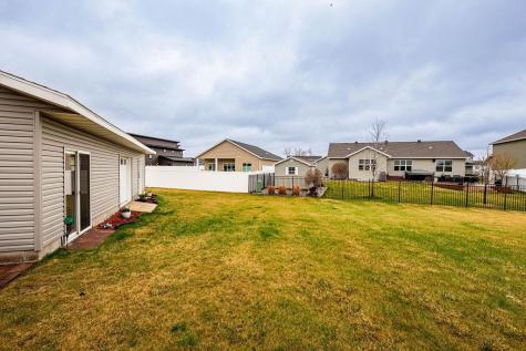 2409 Harbor Lane W West Fargo ND 58078