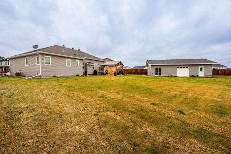 2409 Harbor Lane W West Fargo ND 58078