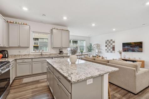11121 Balsam Pointe Trail Dayton MN 55327