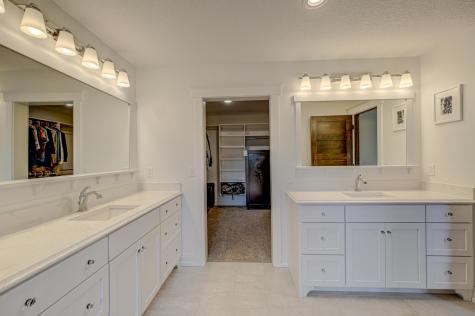 10059 Tapestry Road Lake Elmo MN 55042