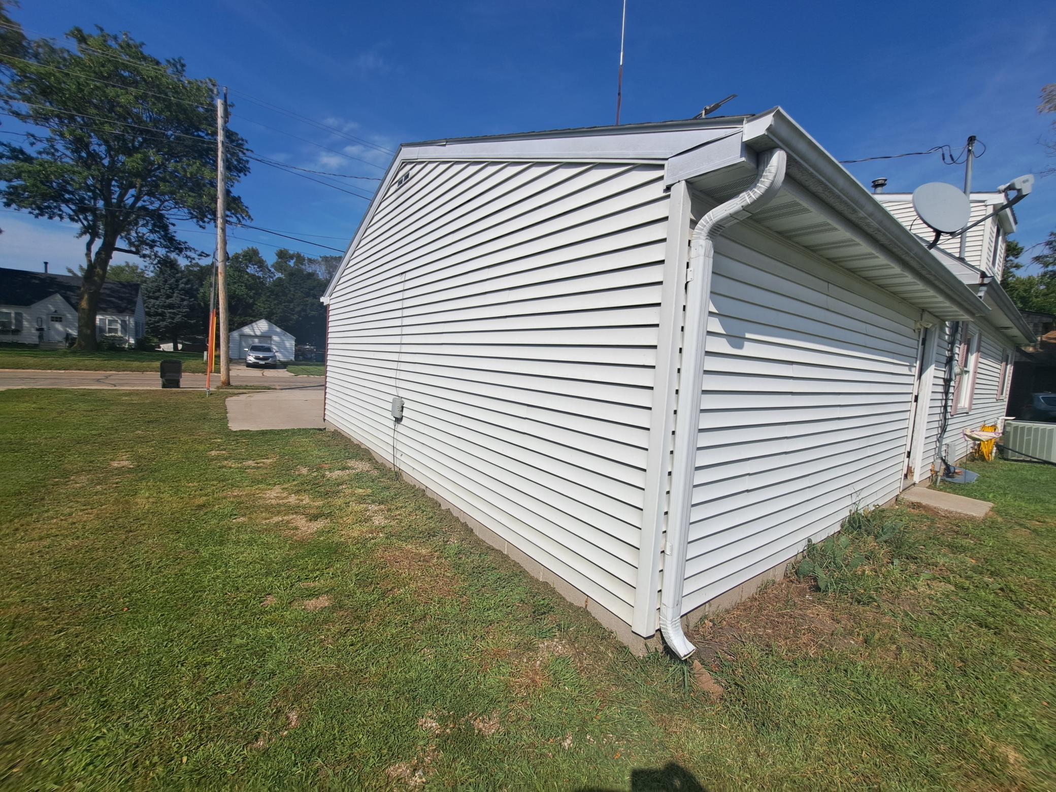 1521 W Clark Street Albert Lea MN 56007