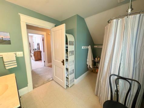 1019 N Vine Street Fergus Falls MN 56537