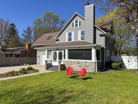 1019 N Vine Street Fergus Falls MN 56537