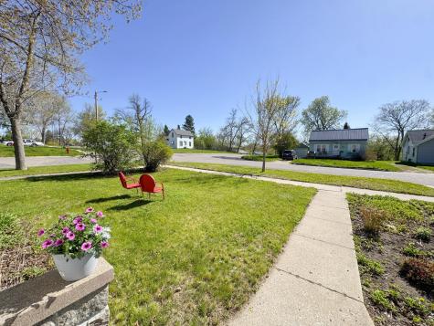 1019 N Vine Street Fergus Falls MN 56537
