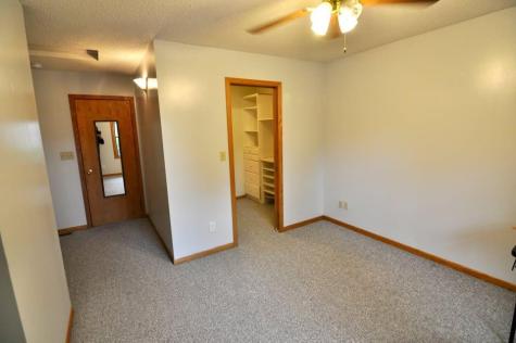 915 Fuller Street S Shakopee MN 55379