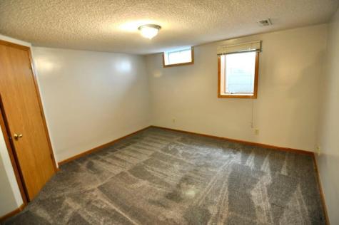915 Fuller Street S Shakopee MN 55379