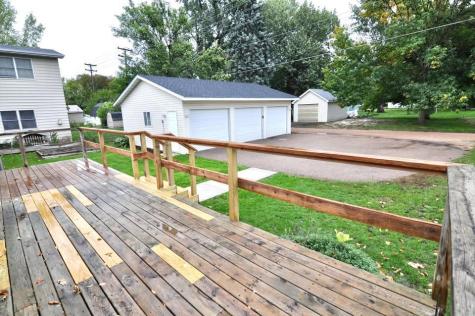 915 Fuller Street S Shakopee MN 55379