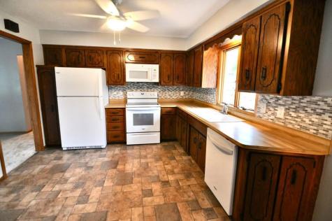 915 Fuller Street S Shakopee MN 55379