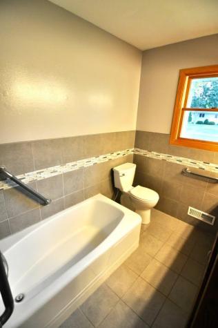 915 Fuller Street S Shakopee MN 55379