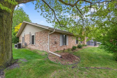 2252 Country Lane Minnetonka MN 55305