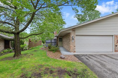 2252 Country Lane Minnetonka MN 55305