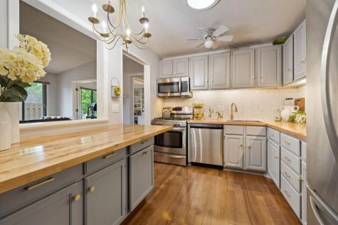 2252 Country Lane Minnetonka MN 55305