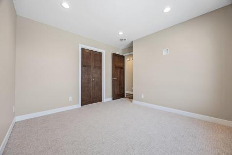 2338 30 Avenue S Fargo ND 58104