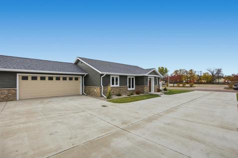 2338 30 Avenue S Fargo ND 58104