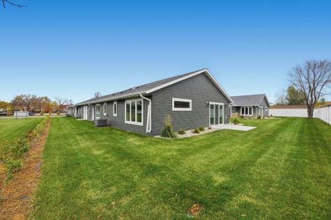 2338 30 Avenue S Fargo ND 58104