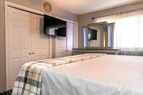 536 78th Avenue NE Spring Lake Park MN 55432