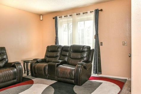 536 78th Avenue NE Spring Lake Park MN 55432