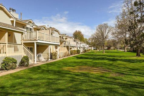 536 78th Avenue NE Spring Lake Park MN 55432