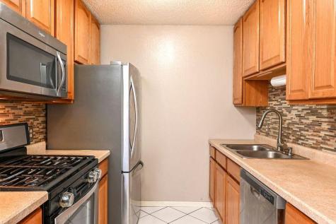 536 78th Avenue NE Spring Lake Park MN 55432