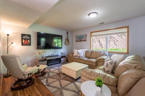 180 Oakmont Lane Red Wing MN 55066