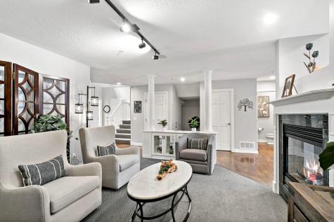 337 Willoughby Way W Minnetonka MN 55305