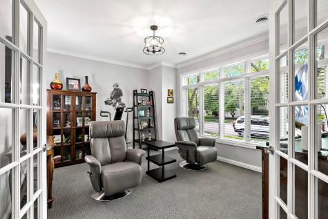 337 Willoughby Way W Minnetonka MN 55305