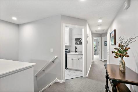 337 Willoughby Way W Minnetonka MN 55305