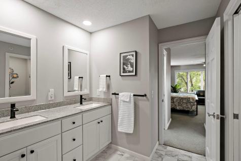 337 Willoughby Way W Minnetonka MN 55305