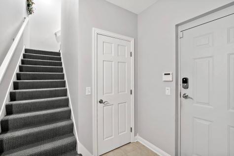 337 Willoughby Way W Minnetonka MN 55305