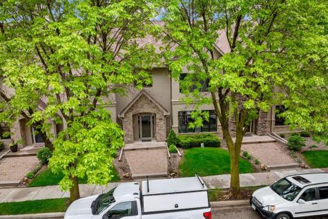 337 Willoughby Way W Minnetonka MN 55305