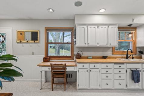 9091 W Staring Lane Eden Prairie MN 55347
